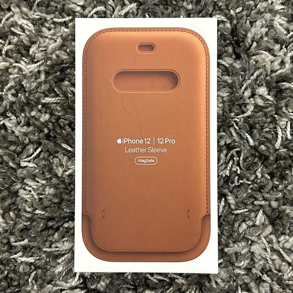 New APPLE iPhone 12 PRO Leather Sleeve in Saddle Brown - Picture 1 of 9